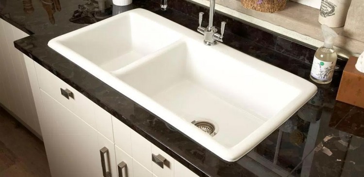 How to Get That Classic Farmhouse Kitchen Look 2 1274453a8f1b1c40360297cfbeb1f137a5ae3a93f84f4a9e4523bce72cd01943