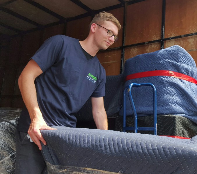 Why You Need Professional Removalists In Brisbane 2 54e2aa4d7a03d809bfb178beac4f5d2bf4b64016575eb92ed8ed0b31e21cf045