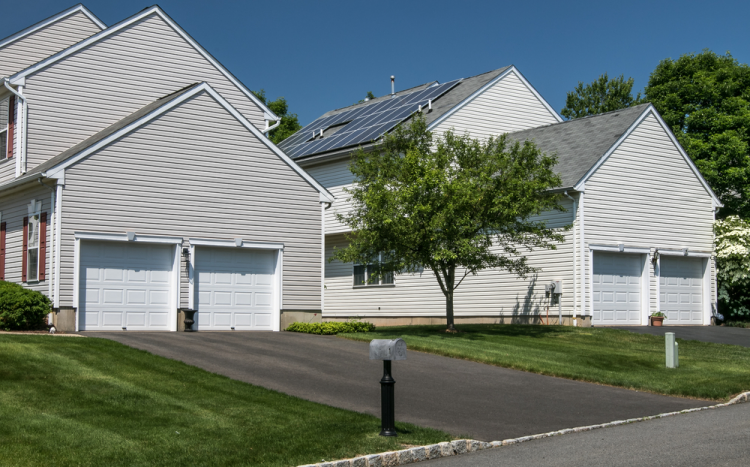 Solar Panels for the Home 2 98953e434a068111964fbf693382483953af1340817f283920377c604588b5de