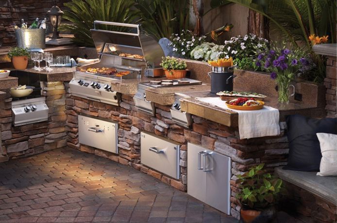 CrossCountry: Worldly Outdoor Kitchens that Inspire 2 cb8dc8b44202ecab12f54f3d737cf9333fd3c1a028187904f3fc0a3f159f2597