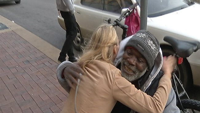 Honest Billy Ray Harris Inspires Homeowners Overseas 2 d258e5f3c6cb401e1ac0e03091ad2be545427efd3678741fb075ee56c6d9a28b