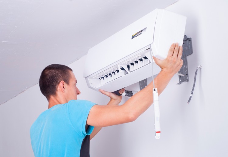 Everything You Need to Know About Home Aircon Installation 1 e93b3de87bdd0ad1e918268ffc2523b66bc908465fe17e82cdb632f46374afbe