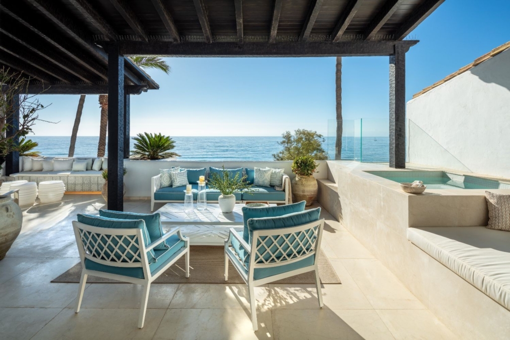 Puente Romano Beachfront Stunning Duplex Apartment 1 11 5