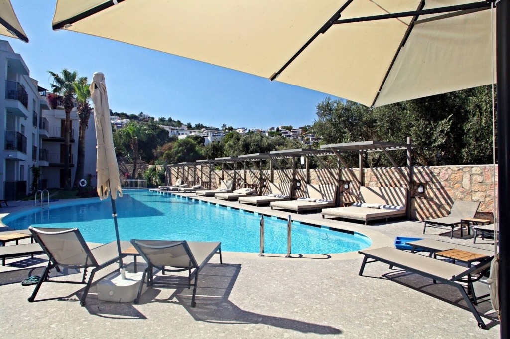 Seaside Hotel-Style Apartments in Bodrum Gumbet 1 bjv 0420 furnished apartments near the sea in bodrum turkey ah 9 2 1