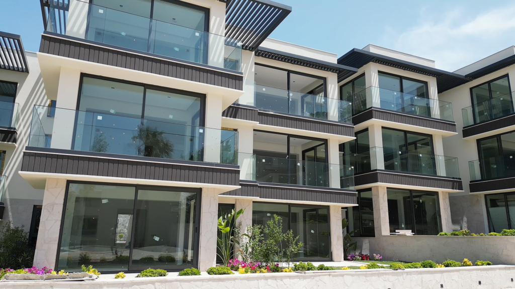 Luxurious Seafront Properties with Private Beach in Bodrum 1 dis 8 2 15 1