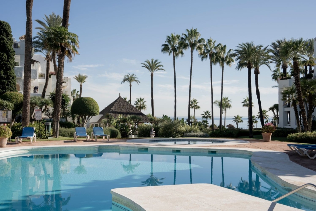 Fully Renovated Beachfront Luxury Penthouse 1 dsc09771