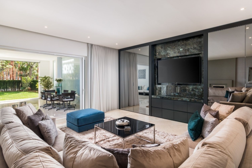Exquisite Apartment in Las Terrazas de Puente Romano 1 img 0556 edit 2 2