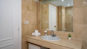 How to discover the charm of Marbella in southern Spain's Costa del Sol region. 24 Property Highlight