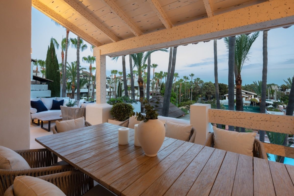 Puente Romano - Golden Mile Exquisitely Styled 3 Bedroom Apartment 1 spca visual marbella mg 7520 edit
