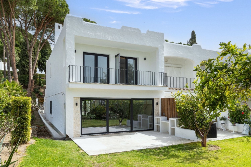 Aloha Golf Front Line Newly Renonvated Townhouse 1 1 penablanca
