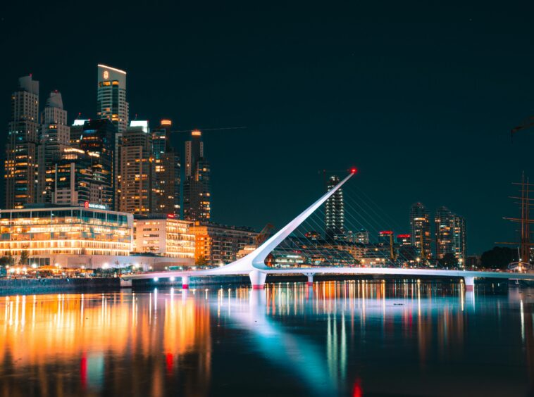 Property Guides 30 Argentina