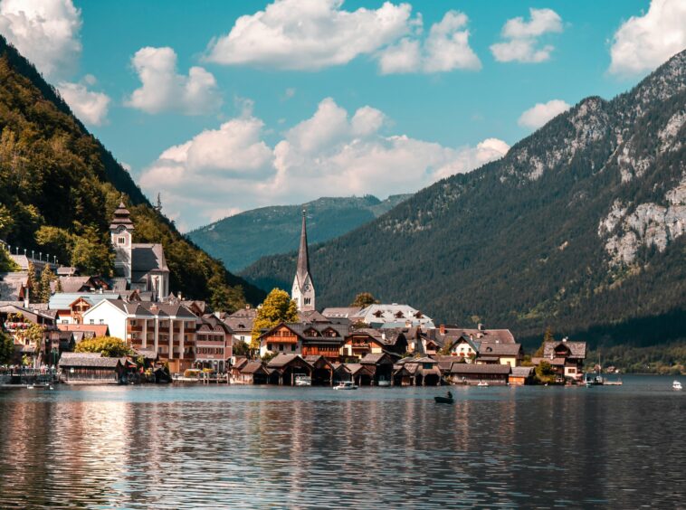 Property Guides 33 Austria