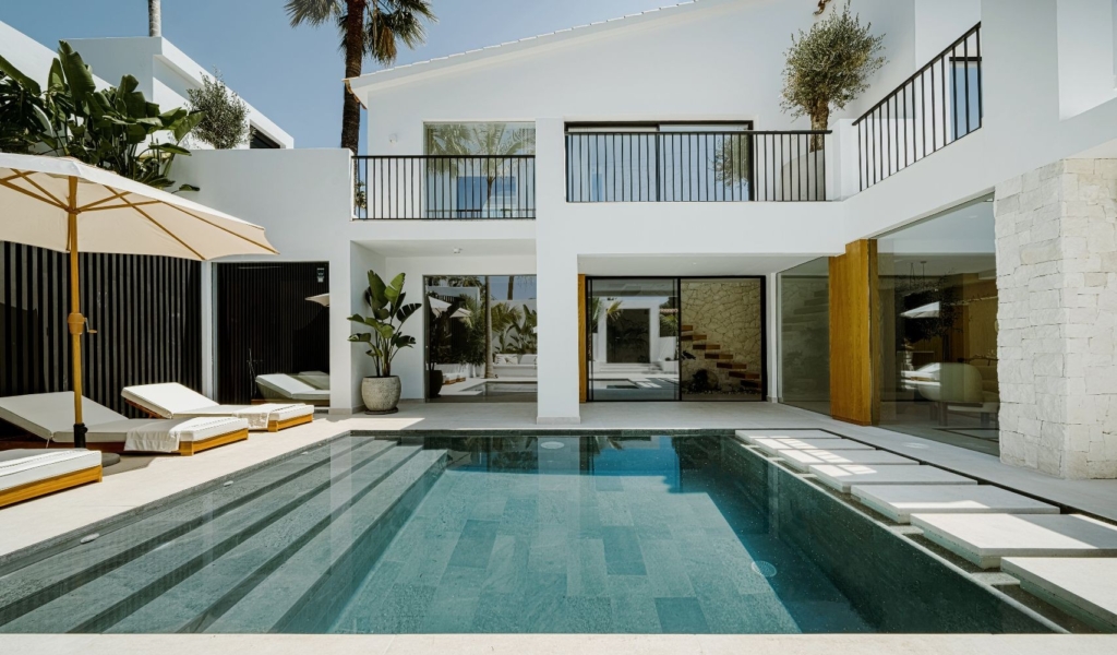 Recently Renovated Scandinavian-style Villa in Nueva Andalucia 1 nf villabotan 1 2