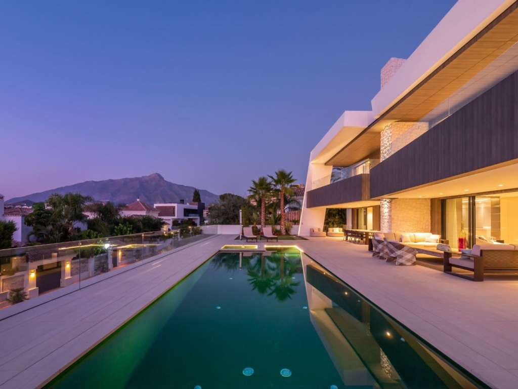 Stunning Modern Built Luxury Villa 1 tucan22 popmedia 139 1