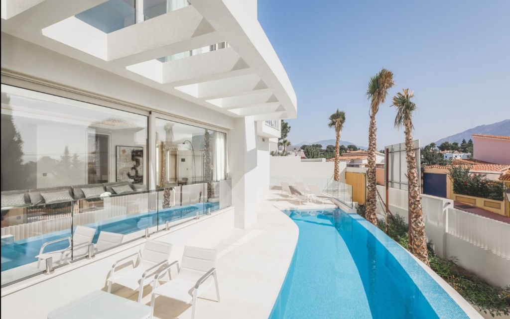 Brand New Cutting-Edge Villa Walking Distance To Puerto Banus.. 1 ulp 1119 edit edit 2