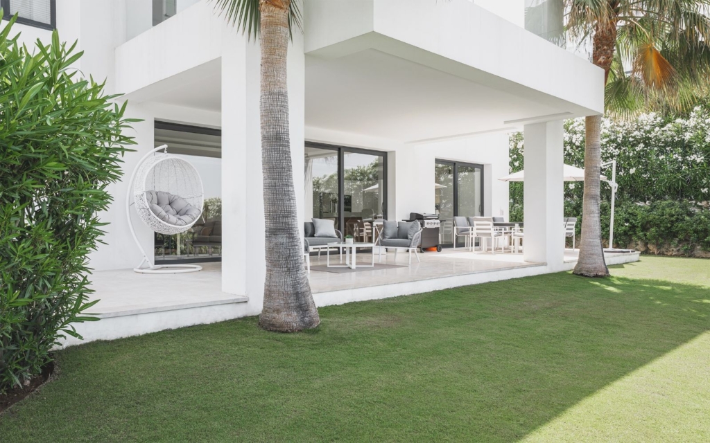 Very Private Modern Villa in a Safe Gated Community in the Golf Valley 1 ulp 1634 edit edit