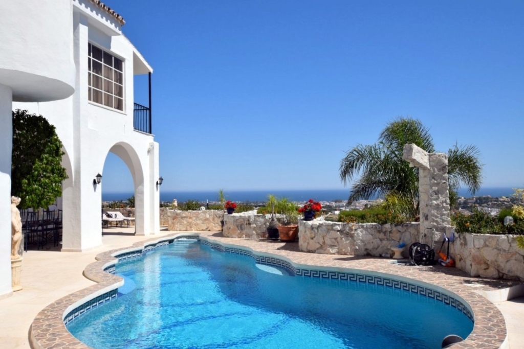 Villa in El Herrojo Alto with full panoramic views 1 villa sale herrojo pool house views