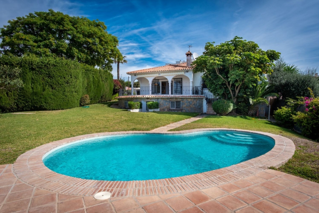 Marbella East One of a Kind Reform Opportunity 1 villa36 2