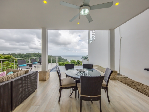 Malibu Deluxe Villa 18