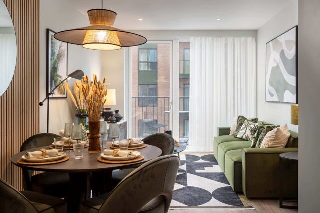 Modern 2-bedroom apartment in Southall, London with stylish decor and spacious living area.