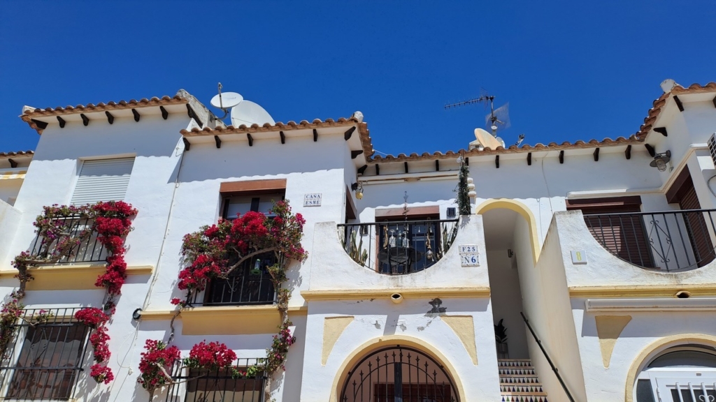 Villamartin 1 0d7073165ab12c92b3ea xlarge