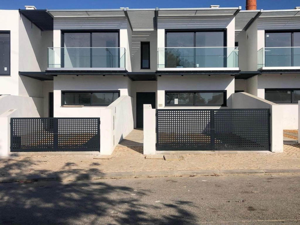 Olhao 1 21688d36c899af2ea4d2 xlarge