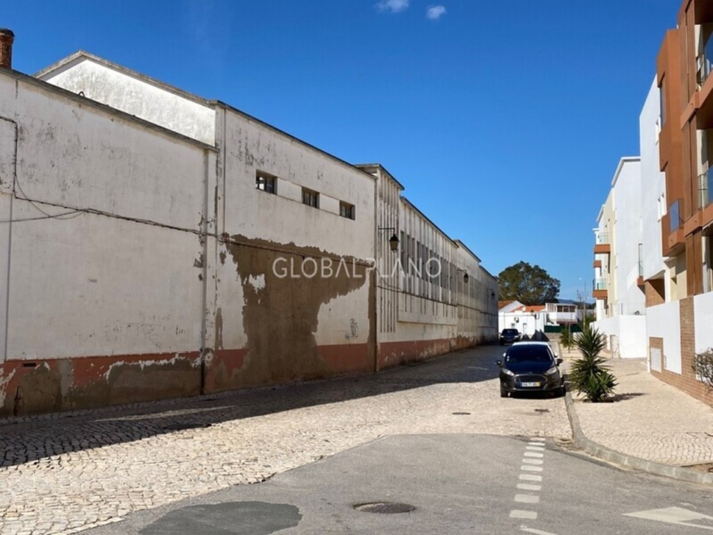 Portimao 1 216b0d5bc99b41f02865 xlarge
