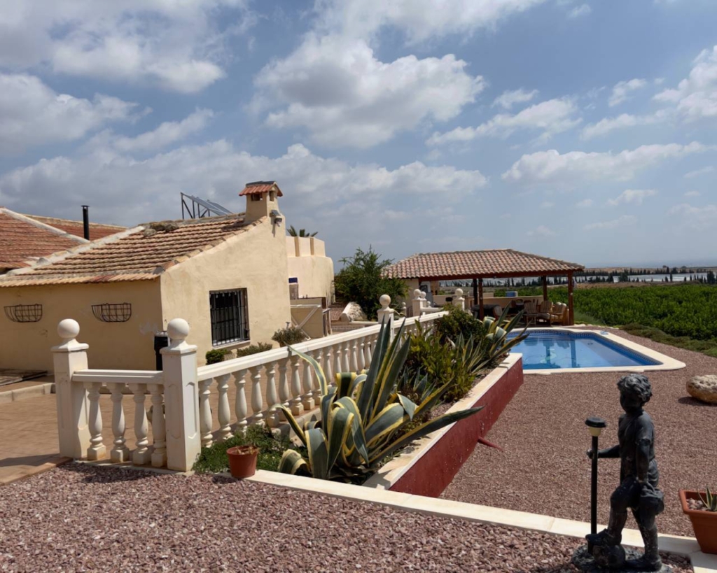 Orihuela 1 2271af4eb48b57704e74 xlarge