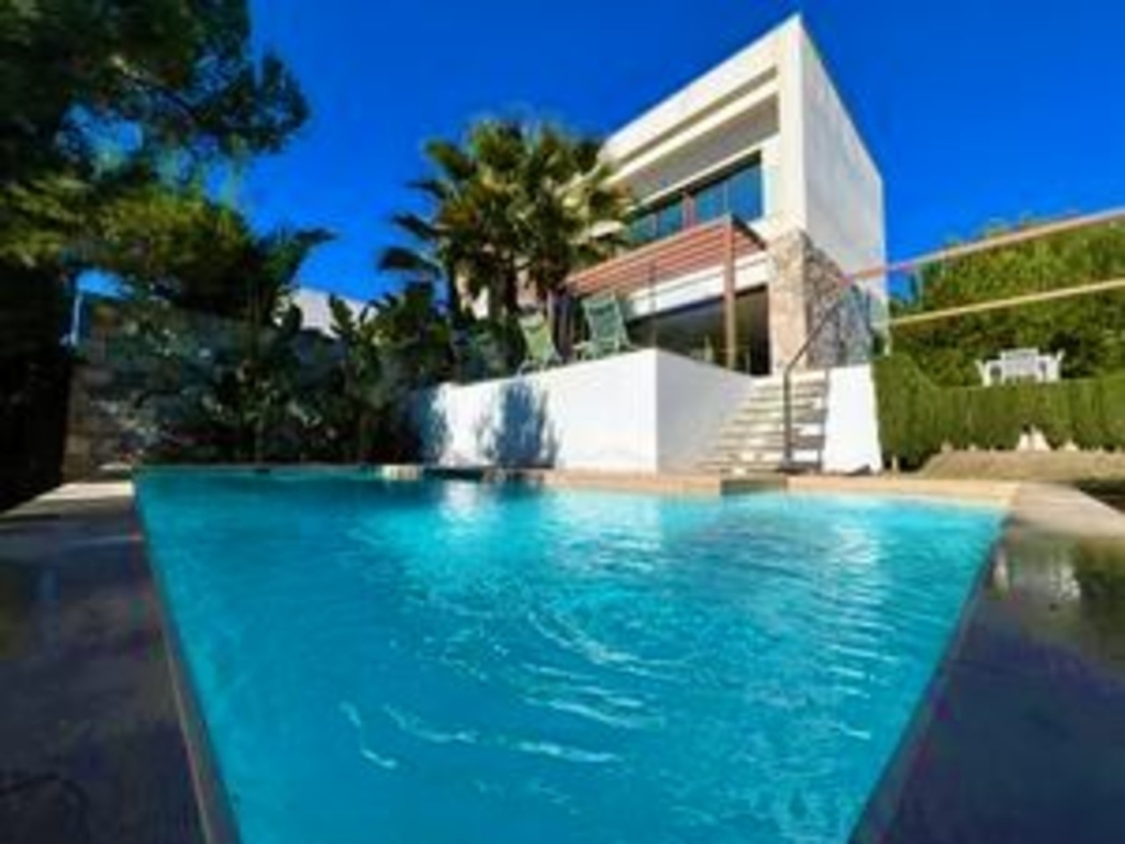 Las Colinas Golf Resort 1 2627e2adb9f5011b0c04 xlarge