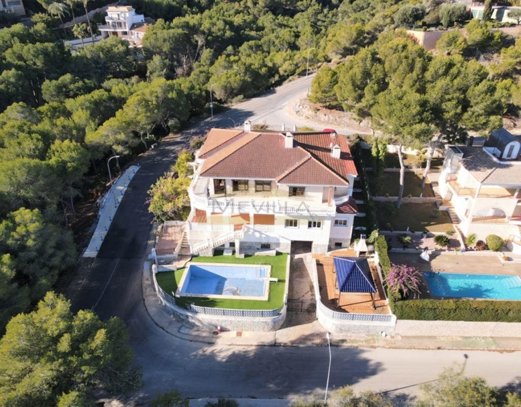 Campoamor 1 267272e3ddb5d98bcd29 xlarge