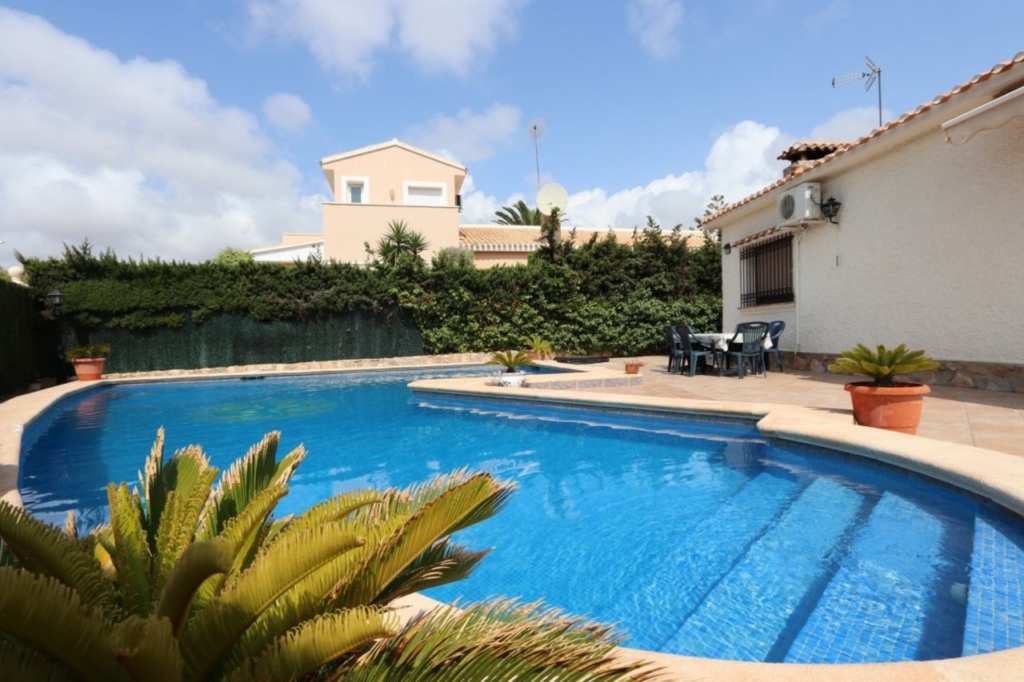 Orihuela Costa 1 279c9f55506d71bc88eb xlarge
