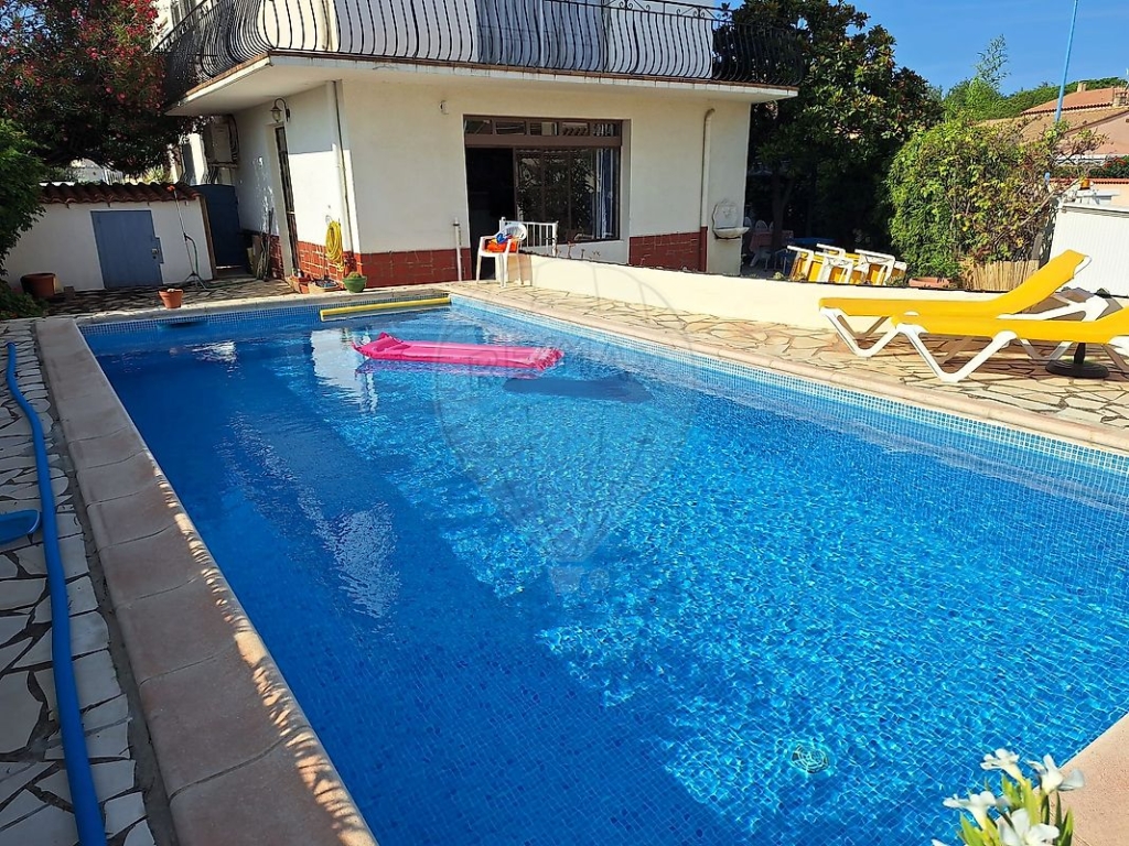 House 5 bedroom(s) for sale 1 38b2c4b5 46e0 415c 9c08 c2e37171ffd9 1