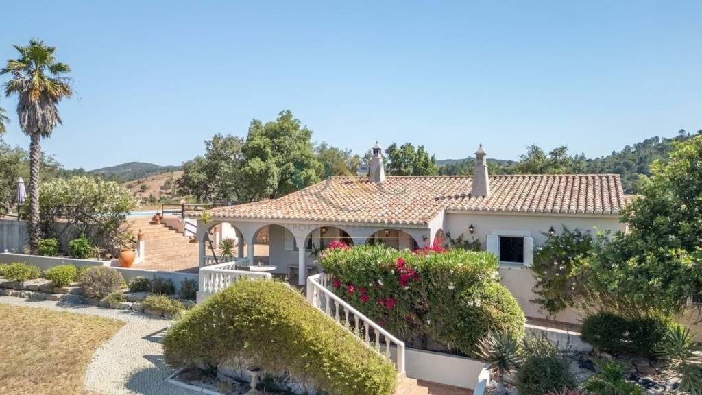 Loule 1 3ce58b242fc15c8b90d8 xlarge