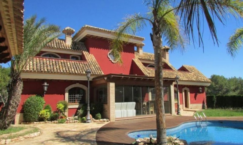 Campoamor 1 3f36190b130477575c02 xlarge