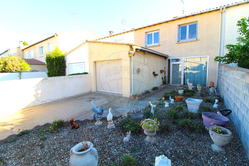 House 3 bedroom(s) for sale 1 4028c672 b782 4485 93c2 f090cee99e00 1