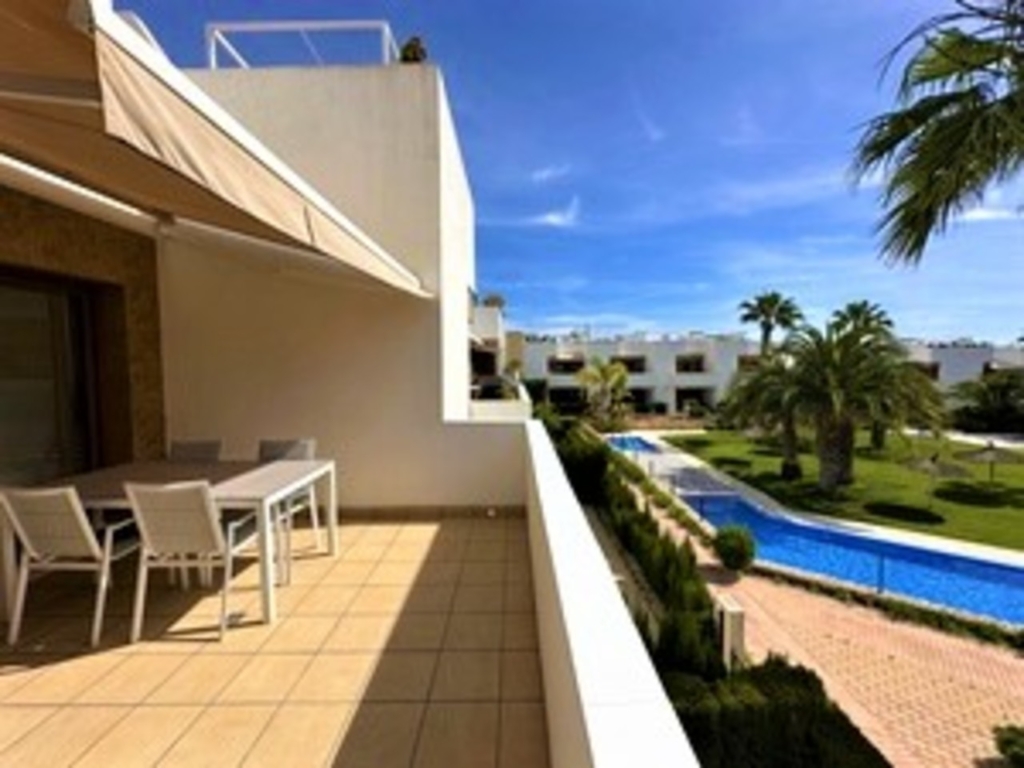 La Zenia 1 409d7ee9a3e711b7a1ee xlarge