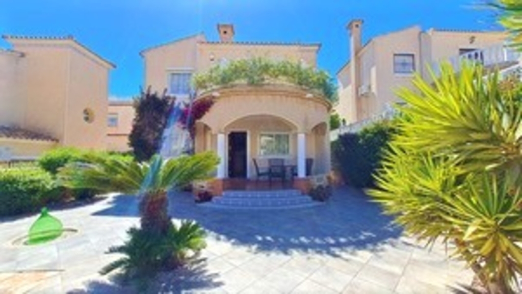 El Galan 1 4464b2fe6b04d423c58b xlarge