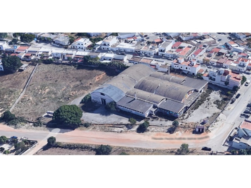 Quelfes 1 454141e9fd6f5d8f8e24 xlarge