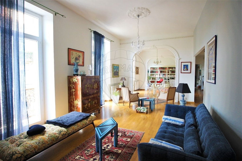 Condo/Apartment 3 bedroom(s) for sale 1 611a378b 4b20 4c6d b3dd e8f7cdd9f965 1