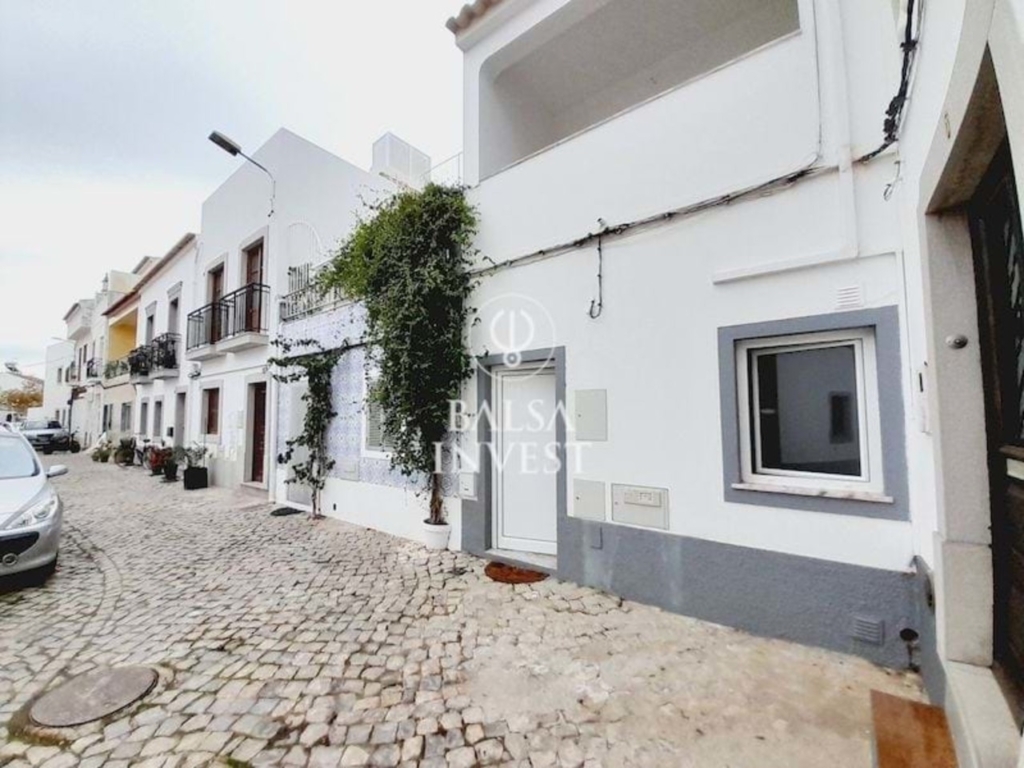 Tavira 1 65219418221a2e0a38bd xlarge