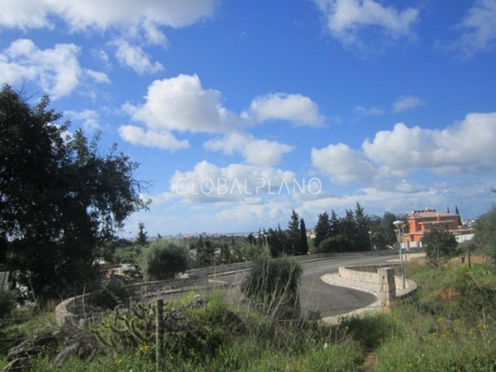 Portimao 1 6e44e6a6b6c0c2706641 xlarge