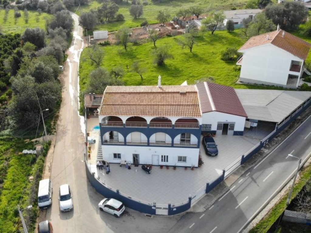 Tavira 1 7750ea779abc0f7819b7 xlarge