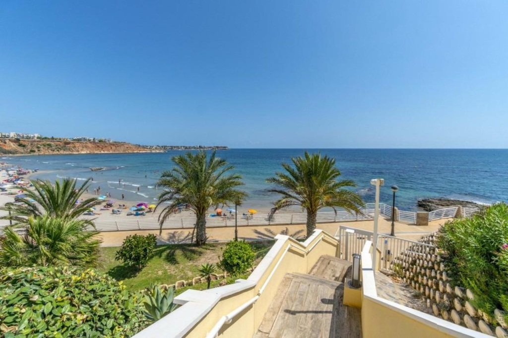 Orihuela Costa 1 7b2bd58bb9ba026ca77e xlarge