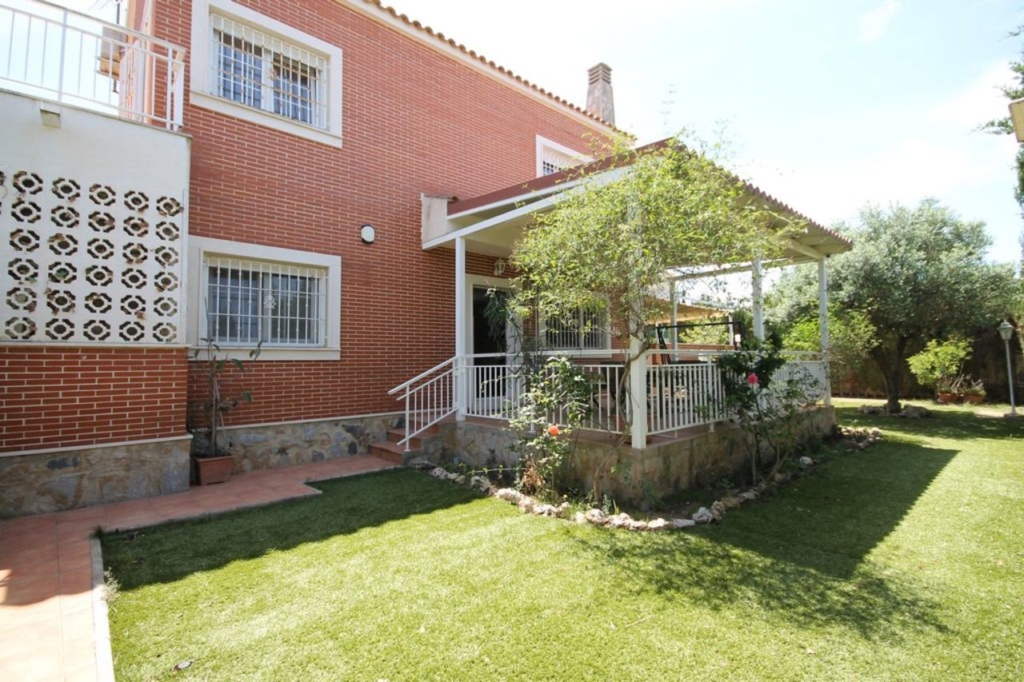 Torrevieja 1 81ba68107bd4d0bdca24 xlarge