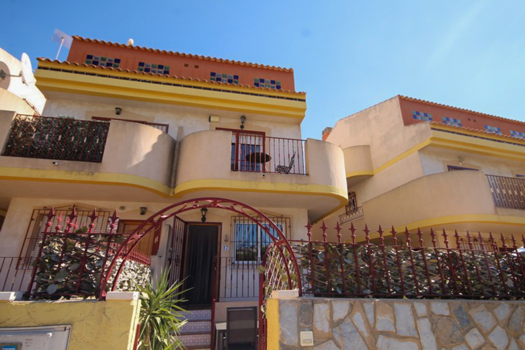 Orihuela Costa 1 9fc1e61f073d91c97742 xlarge
