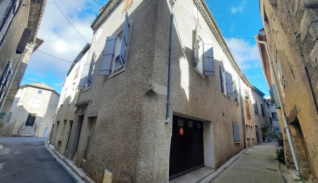 Former Winegrower House With 90 M2 Of Living Space, Large Garage And Convertible Attic. 1 AUT159000EA 1080x623 1