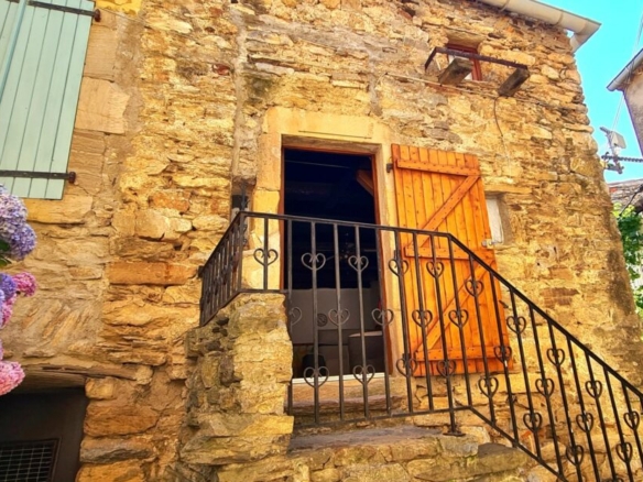 CAU145200ED 1110x623 1