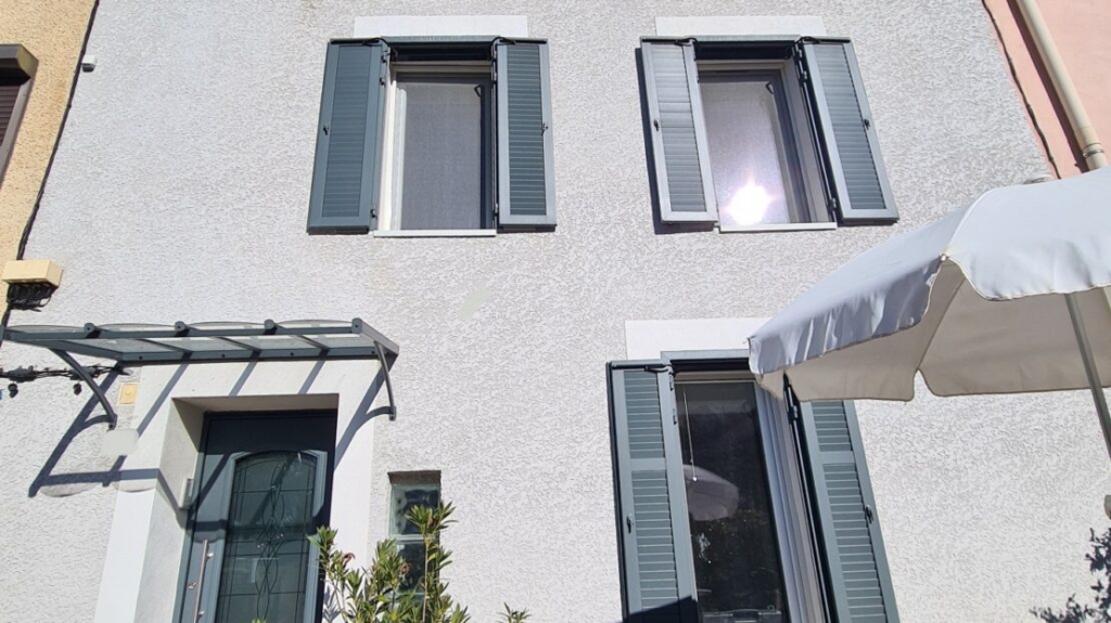 Pleasant Village House With 3 Bedrooms, Cellars, Terrace And Courtyard In A Sought-After Riverside Village 1 CES201960EA 1110x623 1