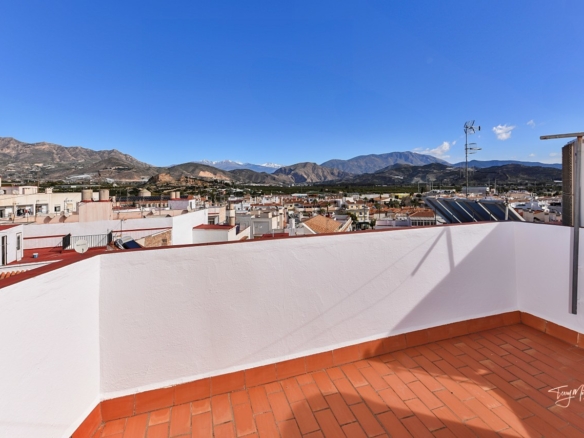Imposing family townhouse with garage and terraces. Salobrena 1 xlarge