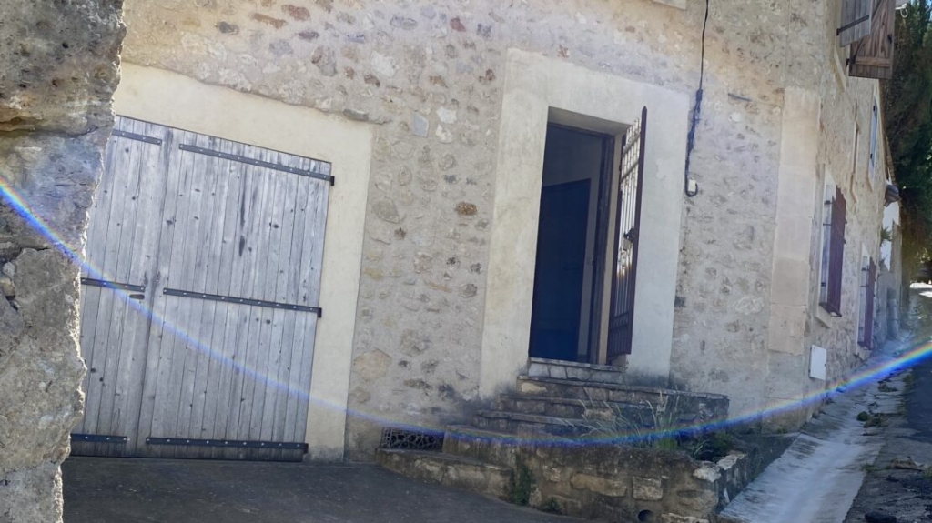 Little Gem Of A Stone House With Garage And Private Courtyard. Lock Up And Leave 1 MAG217000EA 1 1110x623 1